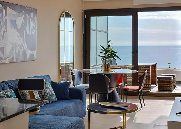 Beachfront Apartment With Terrace And Pool