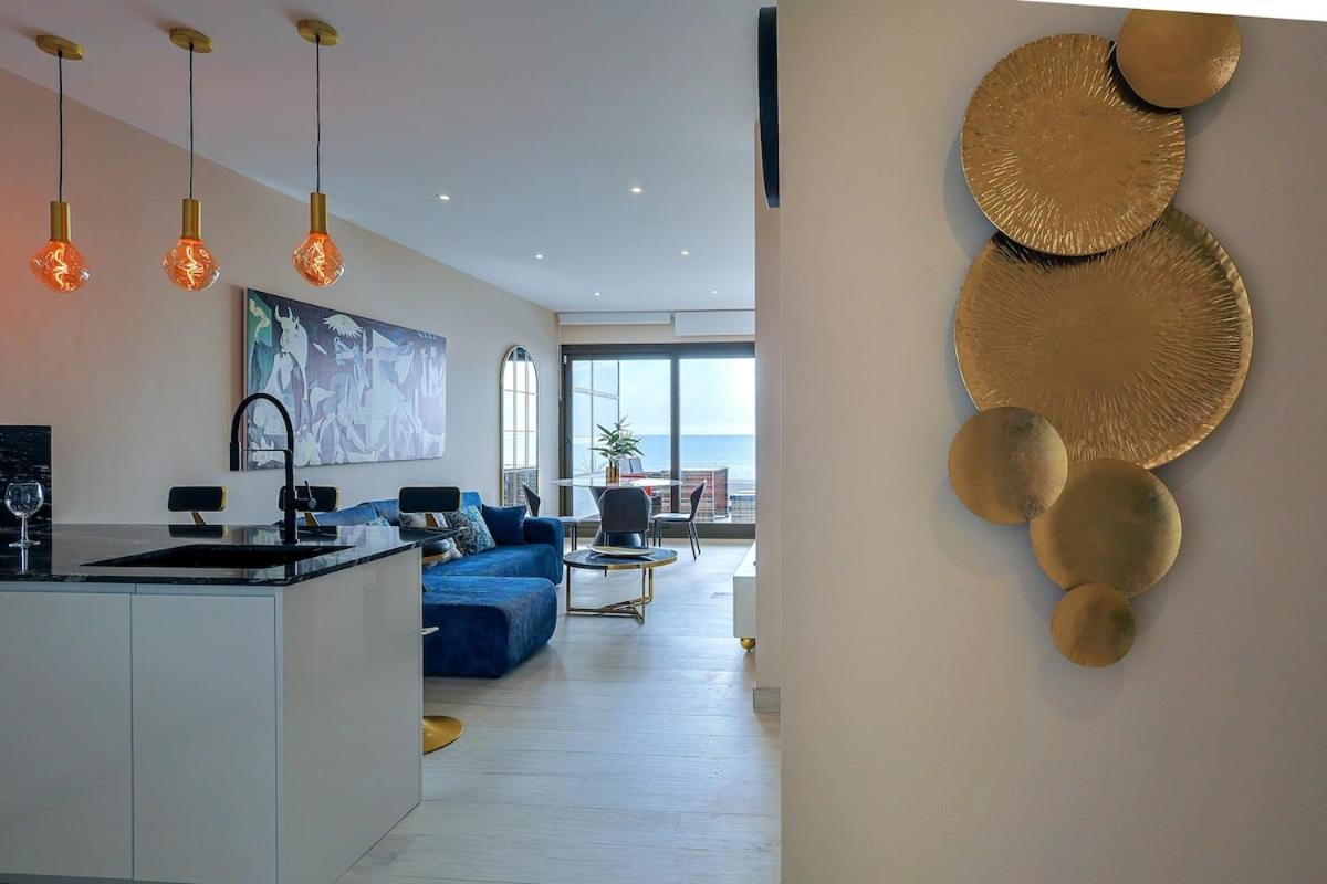 Apartment Beachfront With Terrace And Pool Málaga