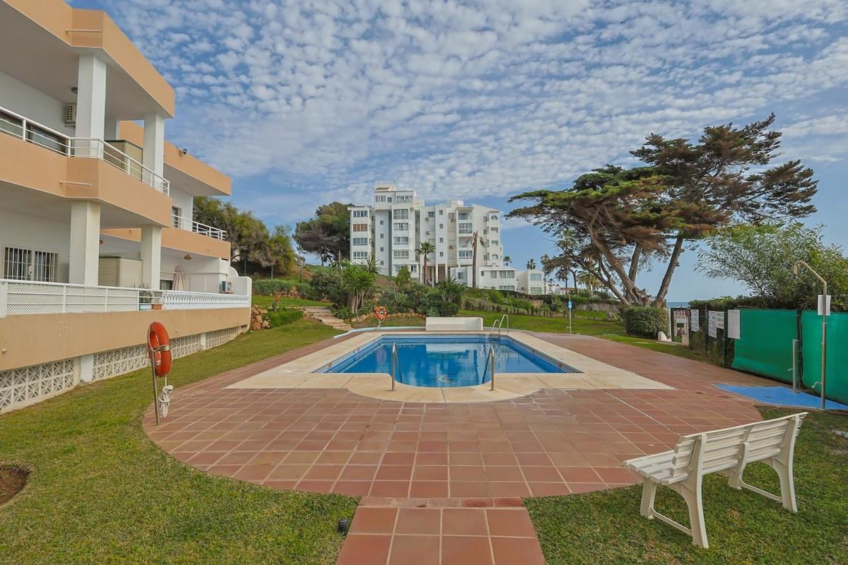 Beachfront With Terrace And Pool *
